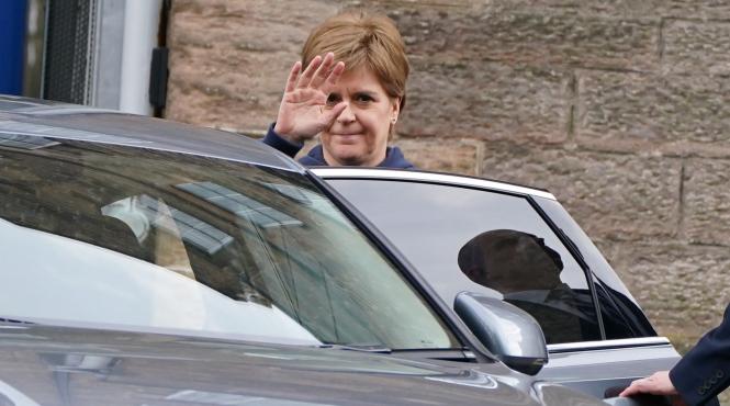 demisie premier scotia start cursa