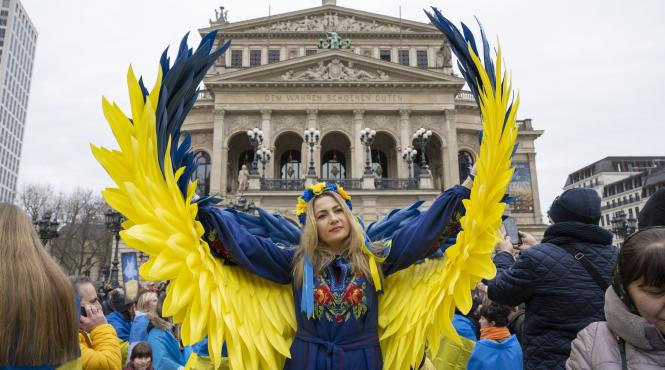 bani ucraina 2 miliarde dolari banca mondiala