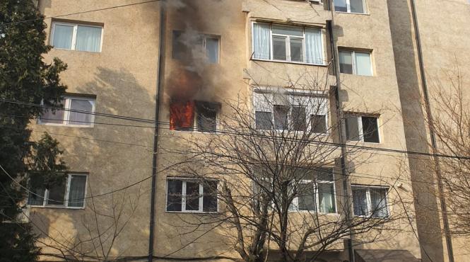 incendiu apartament bloc constanta persoane evacuate