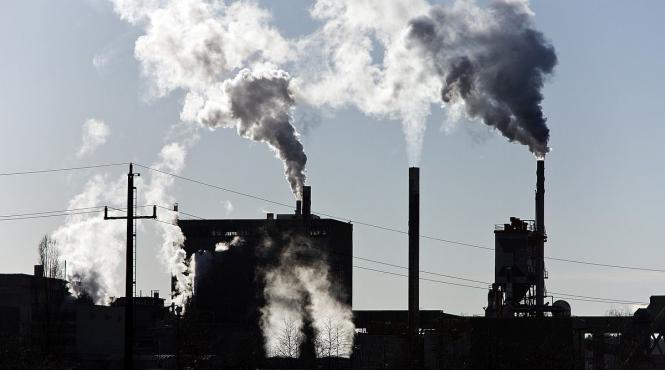 expansiune energie regenerabila emisii dioxid carbon