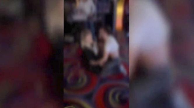 cuplu retinut show erotic sala jocuri pitesti