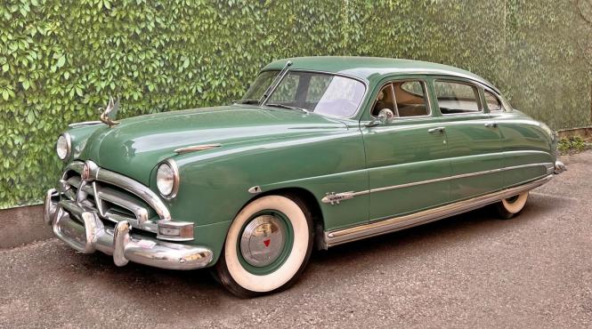 prima masina inscrisa la cursele nascar in licitatie la bucuresti