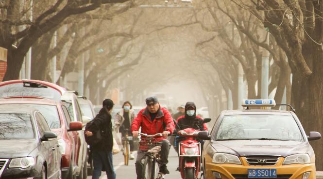 furtuna nisip china poluare beijing