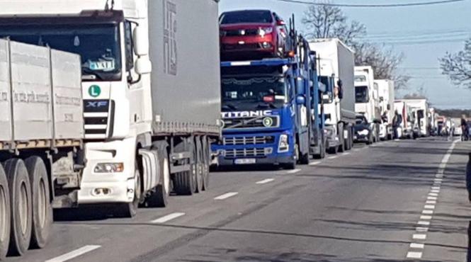 aglomeratie vama negru voda camioanele asteapta 12 ore intrare tara