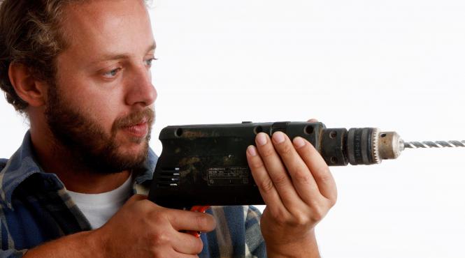 amenzi uriase romani bloc bormasina ore liniste