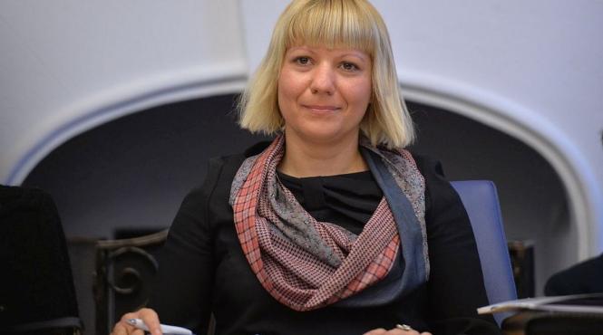 camelia bogdan angajata offshore insulele cayman