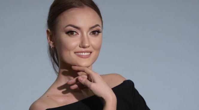 interviu balerina manuela elena giuverdea dans oglinzi vals esarfe