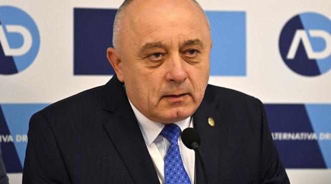 legi familie parlament legionar simboluri