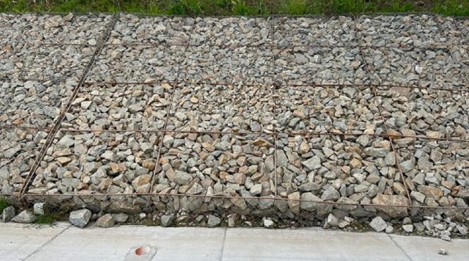 vandalism drumul expres craiova pitesti