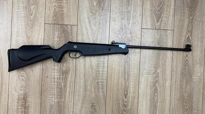 dosar arme pistol pusca strainatate colet