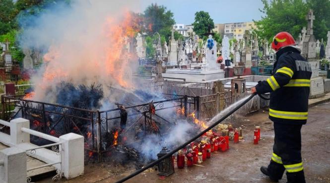 incendiu cimitir giurgiu