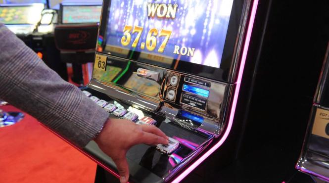 publicitate pacanele mesaj avertizare