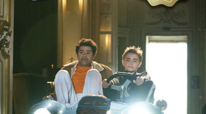 jucaria noua le nouveau jouet o comedie frantuzeasca cu daniel auteuil si jamel debbouze din 19 mai in cinema