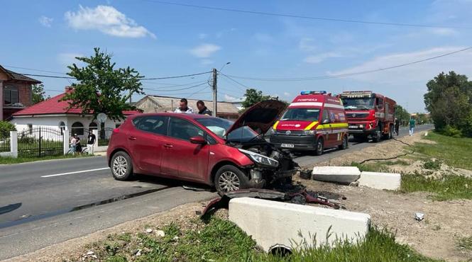 accident vaslui autotusim lovit pod masina bebelus