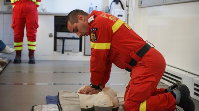 cursuri prim ajutor elevi tineri angajati constientizare viata