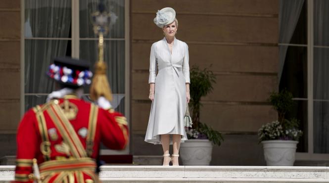 ducesa edinburgh escorta politist accident mortal