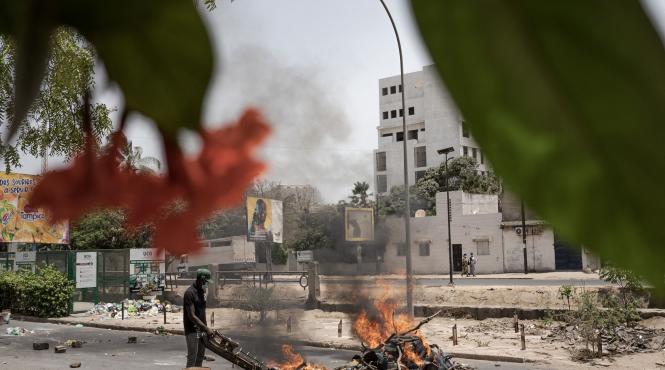 proteste violente senegqal retele socializare inchise