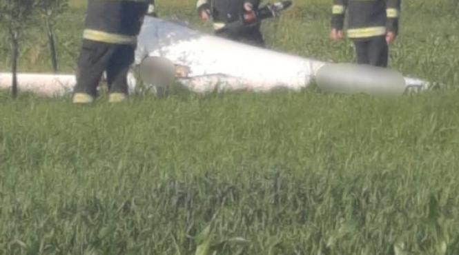 planor prabusit ineu pilot mort