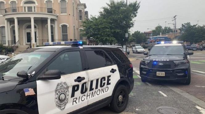 ceremoniei sangeroasa absolvire liceu sua