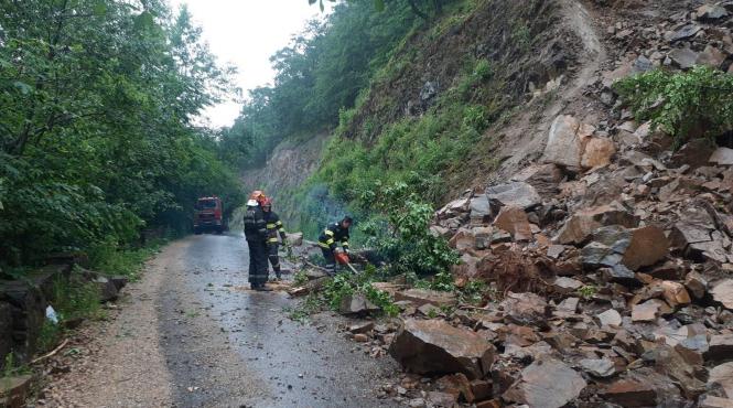caderi masive pietre lac tarnita cluj