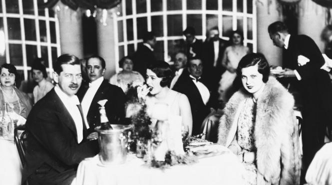 conjuratia bomboanelor carol al ii lea amanta elena magda lupescu