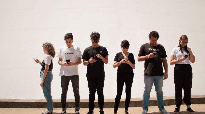 fotografii compromitatoare razbunare condamnare inchisoare