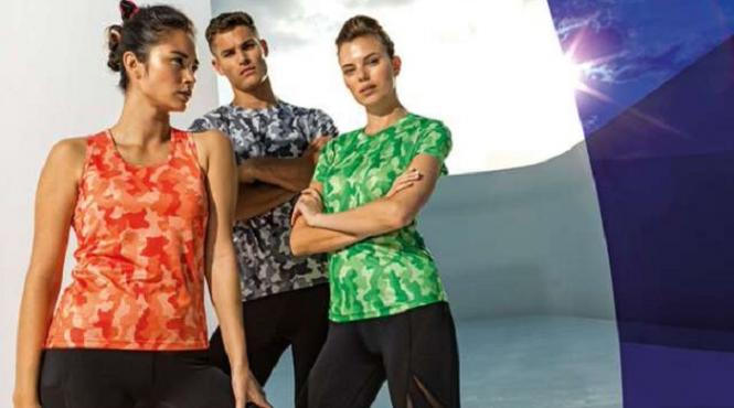 infrunta caldura stoic cu tricouri confortabile