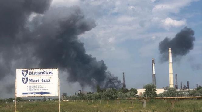 trei pompieri raniti incendiu petromidia