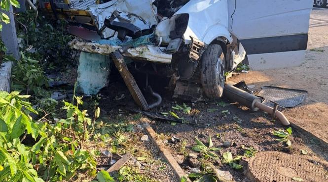 tanar mort coliziune platforma tractari parcata