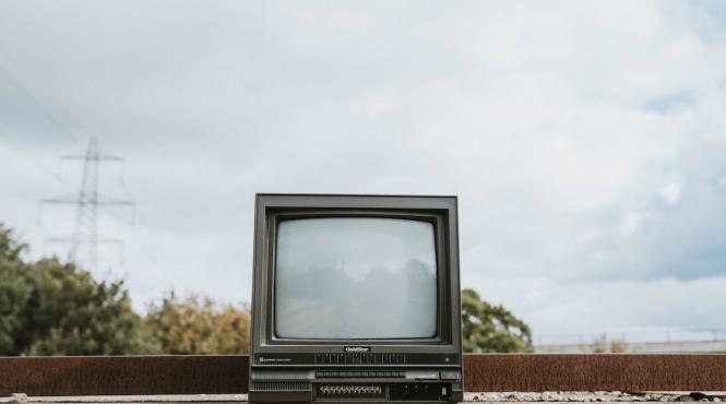 prima transmisie tv a avut loc in anii 50 afla alte lucruri interesante ce au avut loc in acea perioada