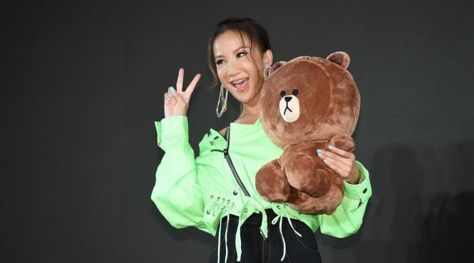 coco lee cantareata voce filmul mulan