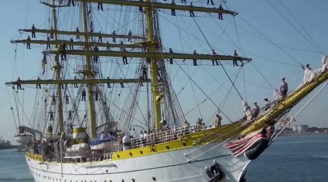 nava scoala mircea port izmir studenti romani turci