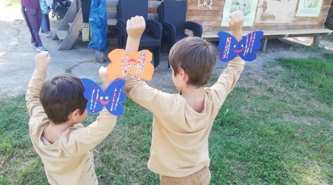 patru 10 copii parinti strainatate mama plecata