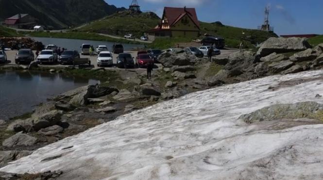 balea lac 16 grade zapada turisti