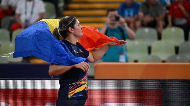 performanta bianca ghelber calificata campionatele mondiale aruncare ciocan