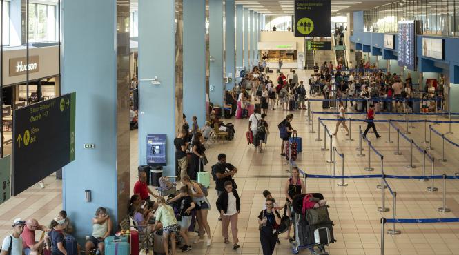 vacanta platita grecia nu se returneaza banii anulare agentie turism