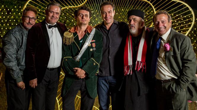 publicul larg vede in premiera la tvr 1 ultimul film semnat de adrian lustig nunti botezuri inmormantari