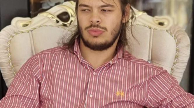 poveste uimitoare tanar licenta drept nota 10 carol nu foloseste membrele