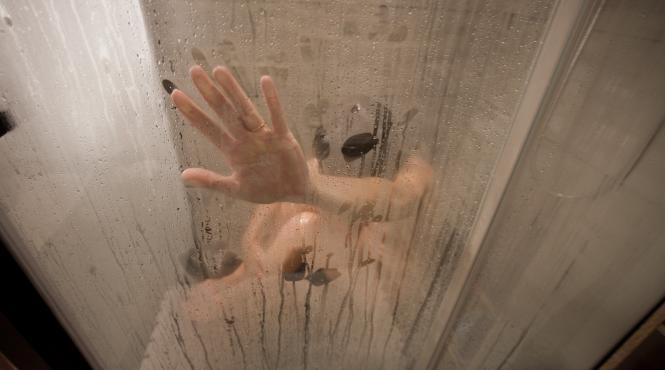 de ce periculos faci dus furtuna