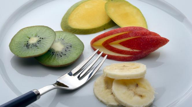 atentie la dietele vegane un influencer a murit de foame si epuizare