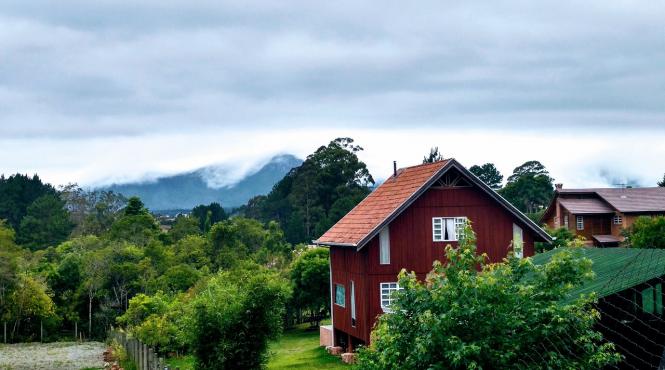 5 zone montane perfecte pentru o casa de vacanta