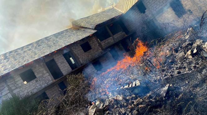 incendiu manastire acoperis chilii distrus giurgiu