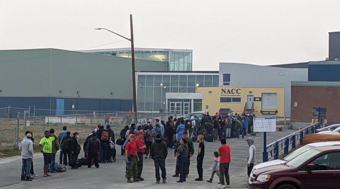 incendiu vegetatie canada zeci persoane evacuateasteptat ore intregi imbarce avioane