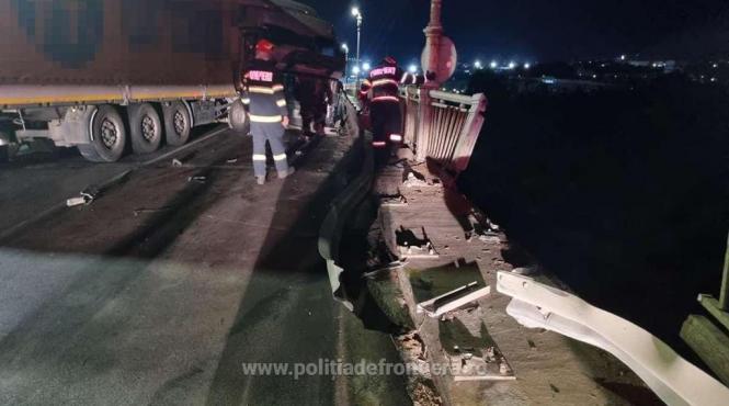 coloana masini iesirea romania giurgiu tir defectat