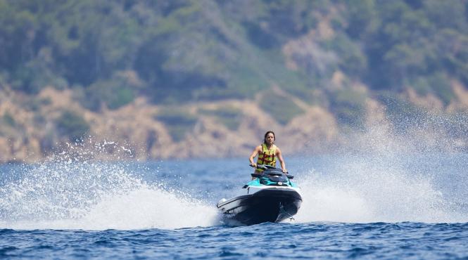 turisti ski jet impuscati mortal largul coastelor algeriei