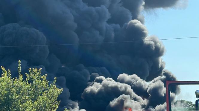 incendiu puternic depozit colectare deseuri plastic vrancea slobozia ciorasti