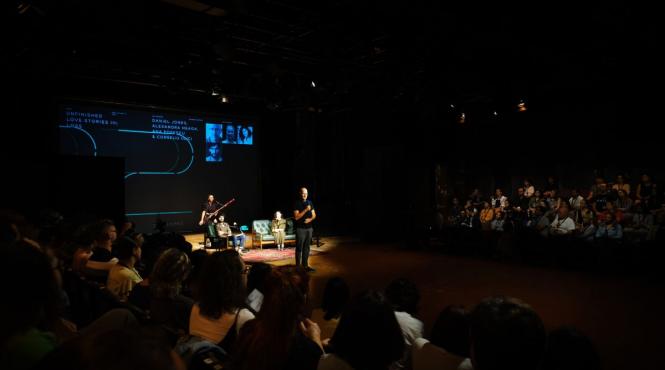 festivalul unfinished rupe tacerea in weekendul 22 24 septembrie experimente sociale sesiuni de dans mese family style dezbateri blind dates si multe alte experiente