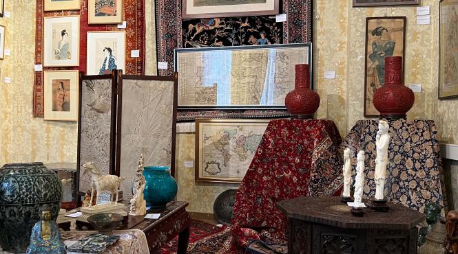 cadouri nicolae ceausescu kim ir sen licitatie