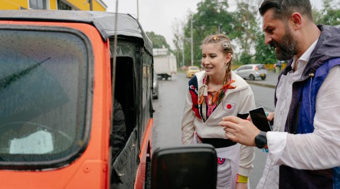 america express drumul soarelui premiera 21 octombrie