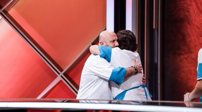 echipa saint tropez a pierdut aseara primul concurent intr o editie lider de piata diseara un ingredient inedit ii va lasa masca pe chefi combinatia e ireala e de pe alta planeta